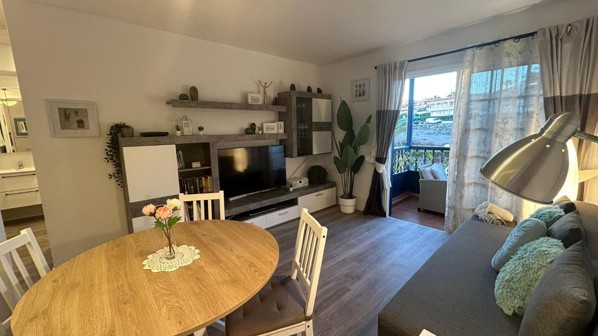 Huebsche Ferienwohnung Mit 2 Schlafzimmern, Pool Und Wlan, Strandnaehe Callao Salvaje Exterior foto
